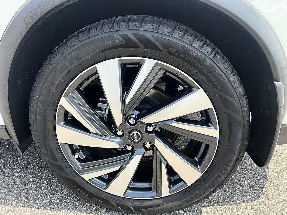Certified Used 2023 Pearl White Tricoat Nissan SL image 13