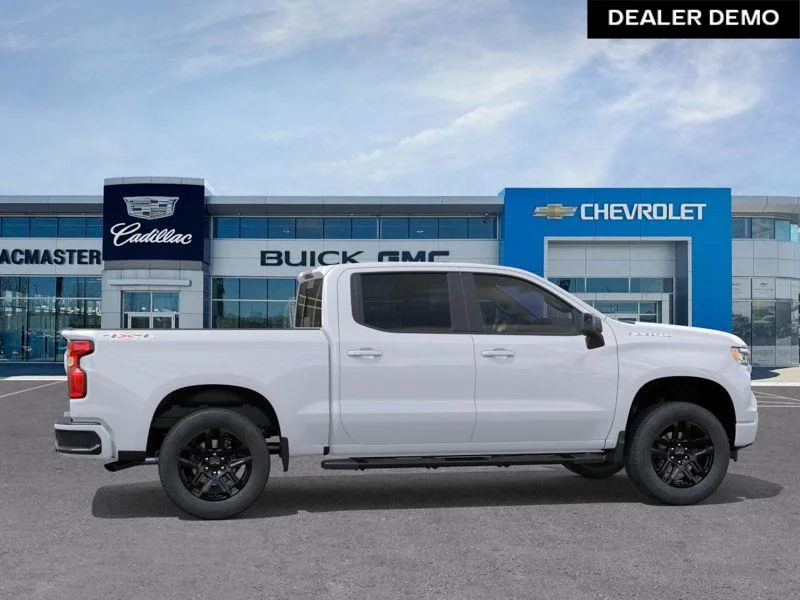 Used 2026  Chevrolet RST image 5