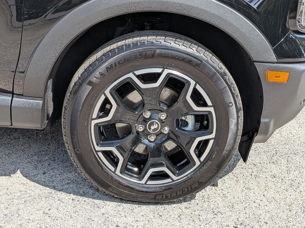 Certified Used 2025 Shadow Black Ford Outer Banks image 11