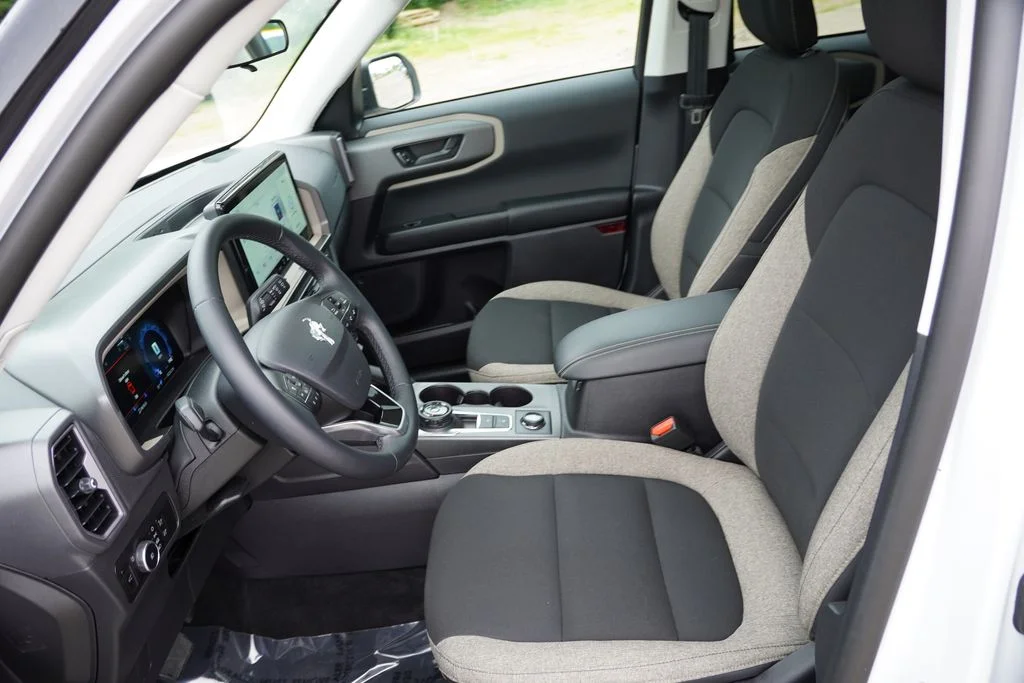 Certified Used 2025 Oxford White Ford Big Bend image 16