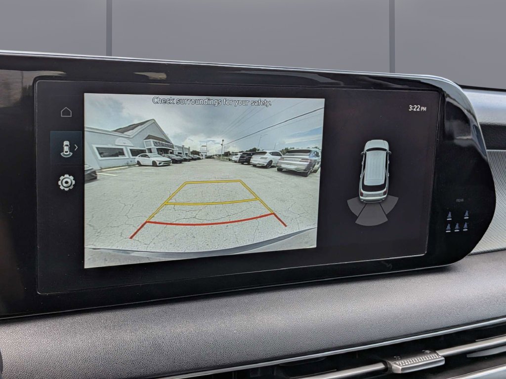 Certified Used 2025 Black Hyundai SEL image 27
