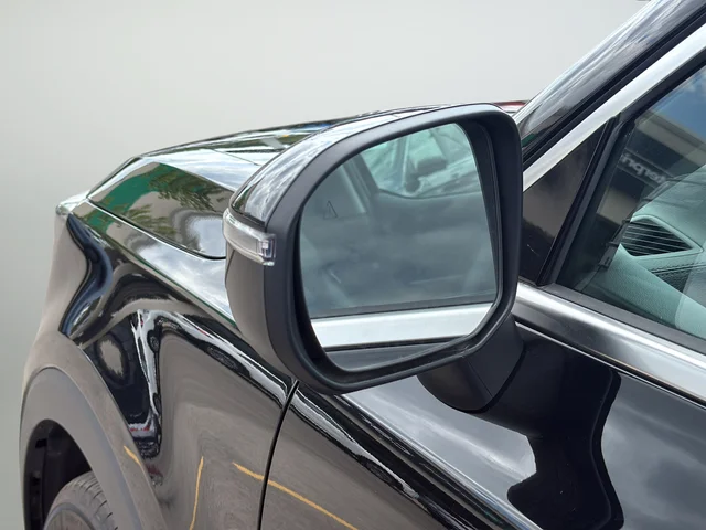 Used 2023 Black Kia EX image 35
