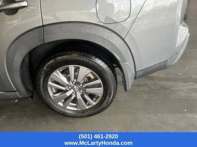 Used 2022 Gun Metallic Nissan SV image 7