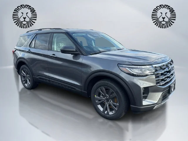 New 2026 Carbonized Gray Metallic Ford Active image 3
