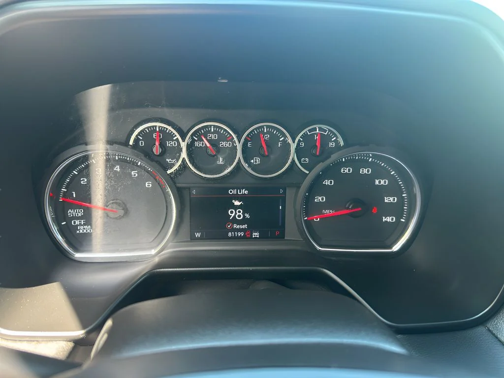 Used 2021 Summit White Chevrolet RST image 35