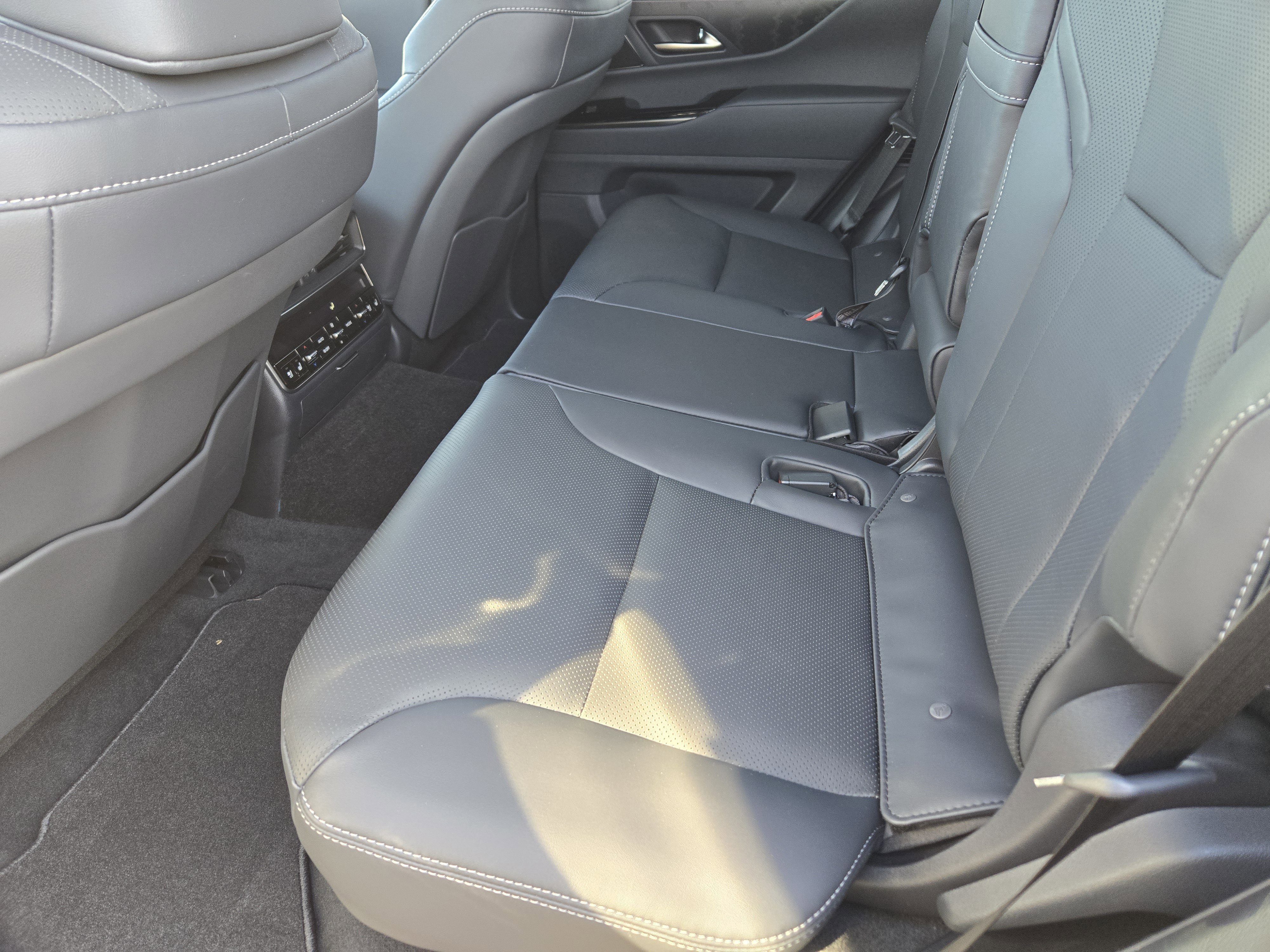 2026 Lexus LX 700h Luxury - Photo 20