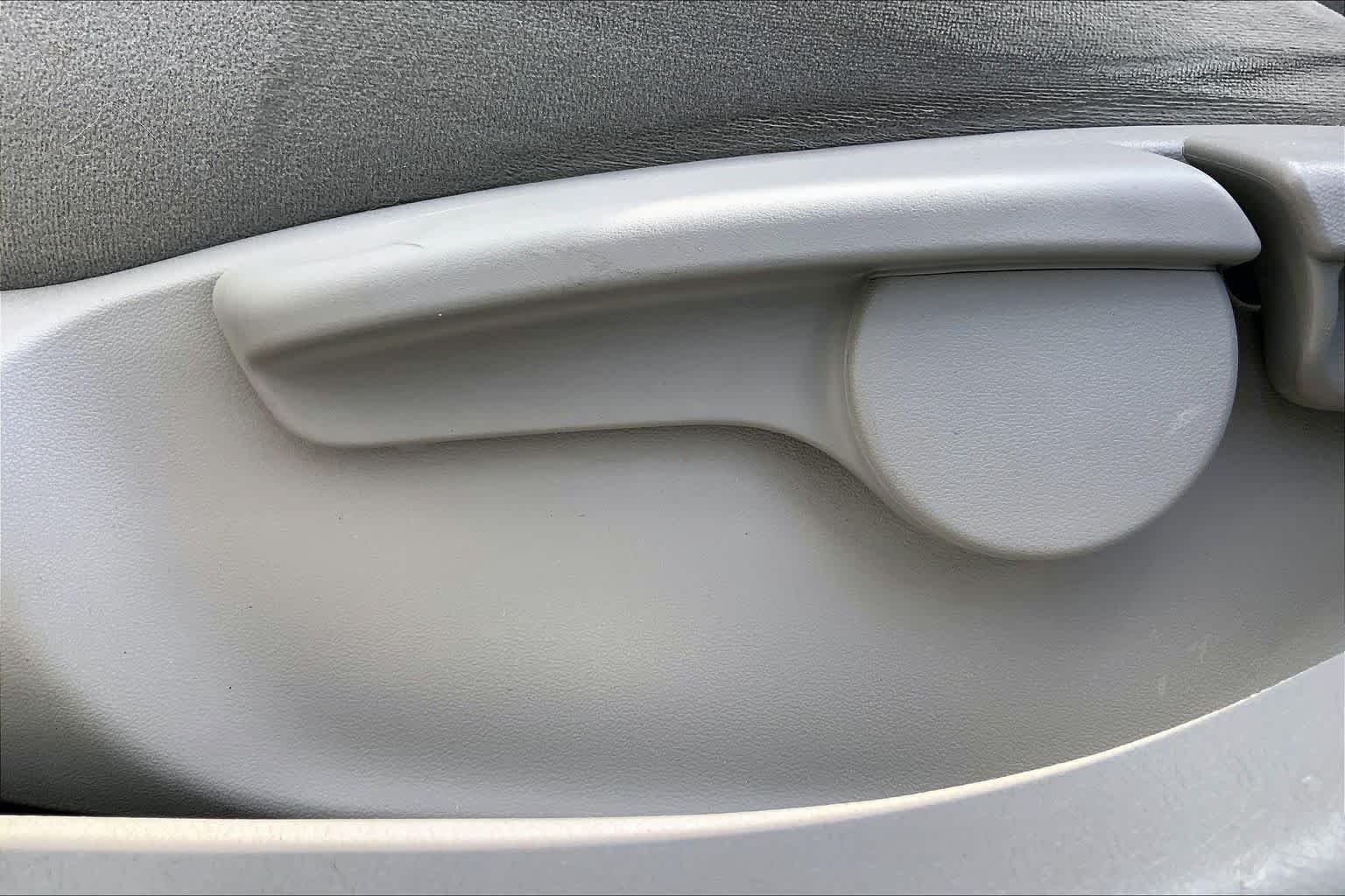 Used 2013 Classic Silver Metallic Toyota L image 33