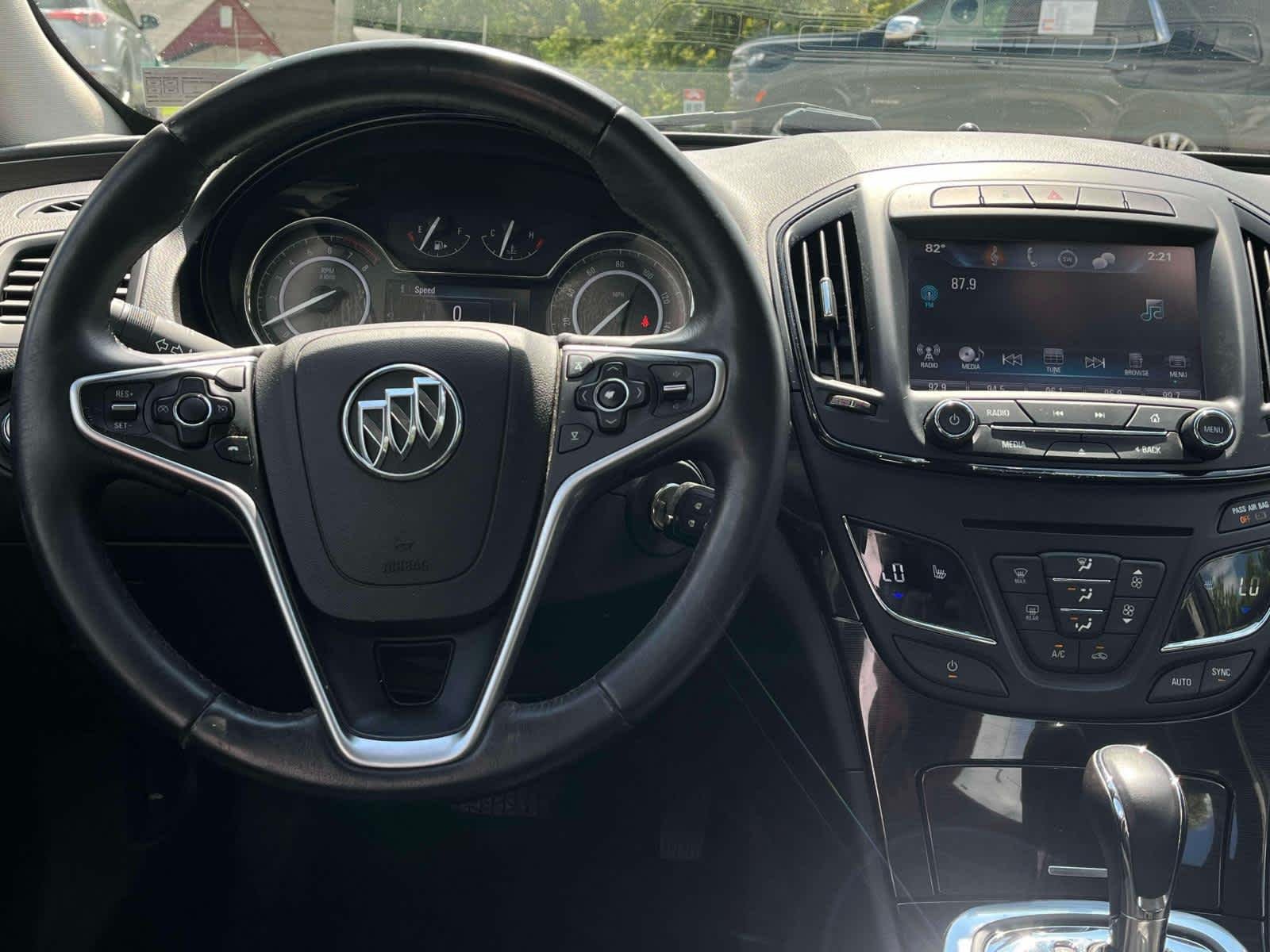 Used 2017 Buick Regal Sport Touring with VIN 2G4GL5EX4H9104514 for sale in Pittsburgh, PA