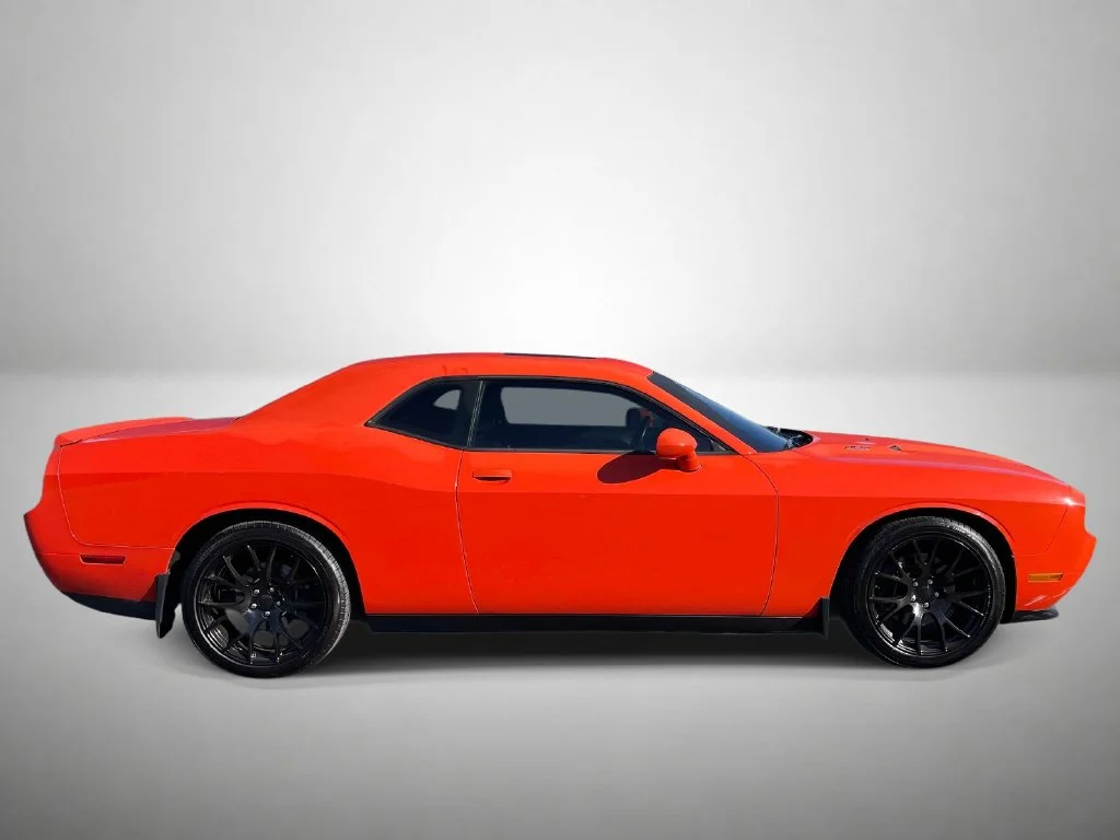 Used 2013 Dodge Challenger R/T with VIN 2C3CDYBT8DH736648 for sale in Albertville, AL