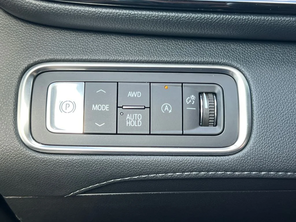 Used 2026 Black Buick Preferred image 19