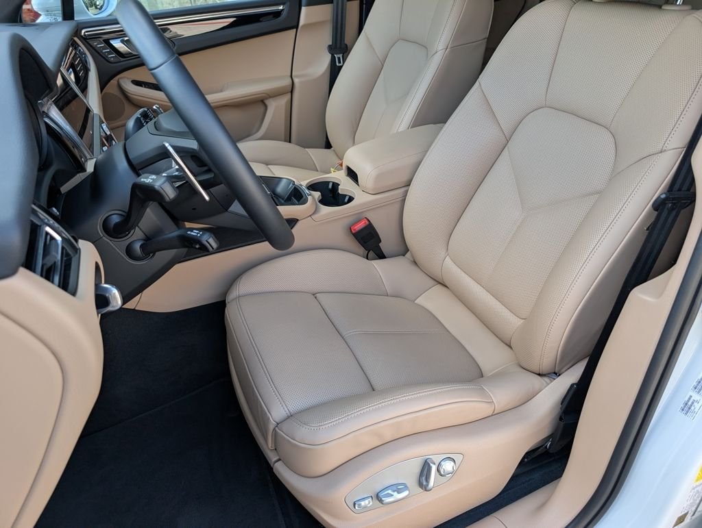 Used 2026 White Porsche  image 5