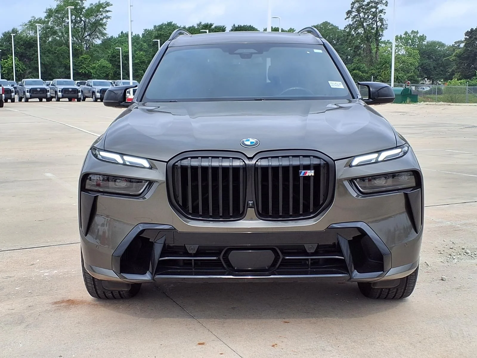 Used 2024 Green BMW M60i image 4