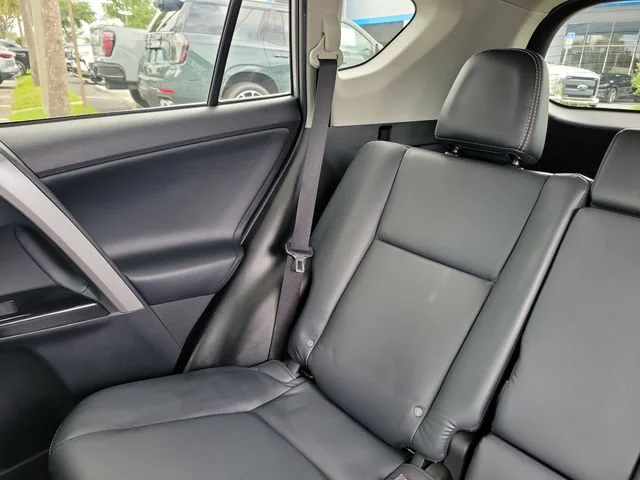 2017 Toyota RAV4 Limited - Photo 10