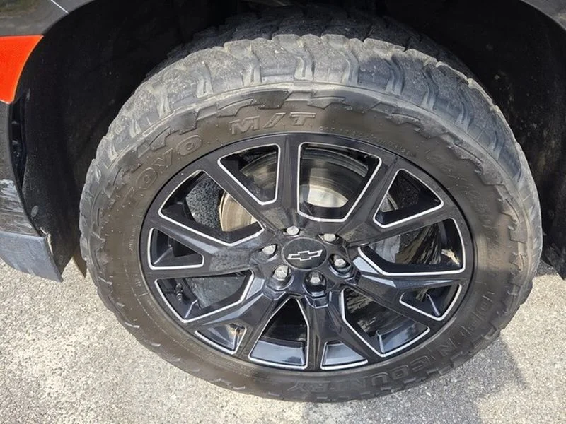 Used 2023 Black Chevrolet RST image 17