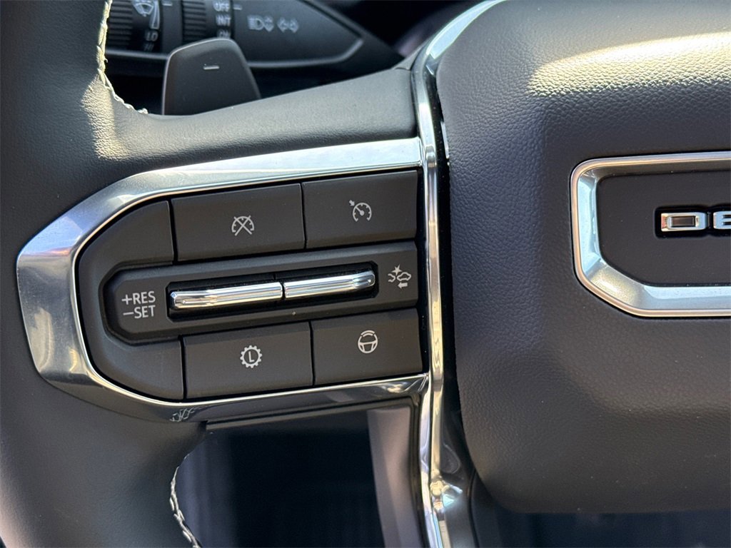 2026 GMC ACADIA - Image 19