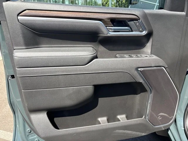 Used 2026 Gray Chevrolet LT image 17