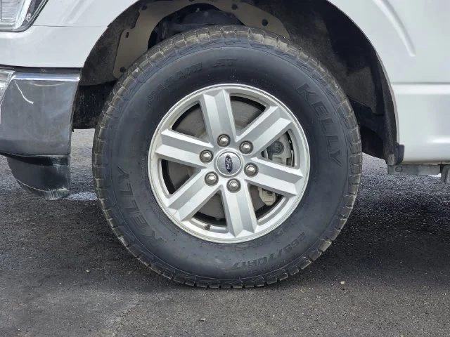 Used 2021 White Ford XLT image 33