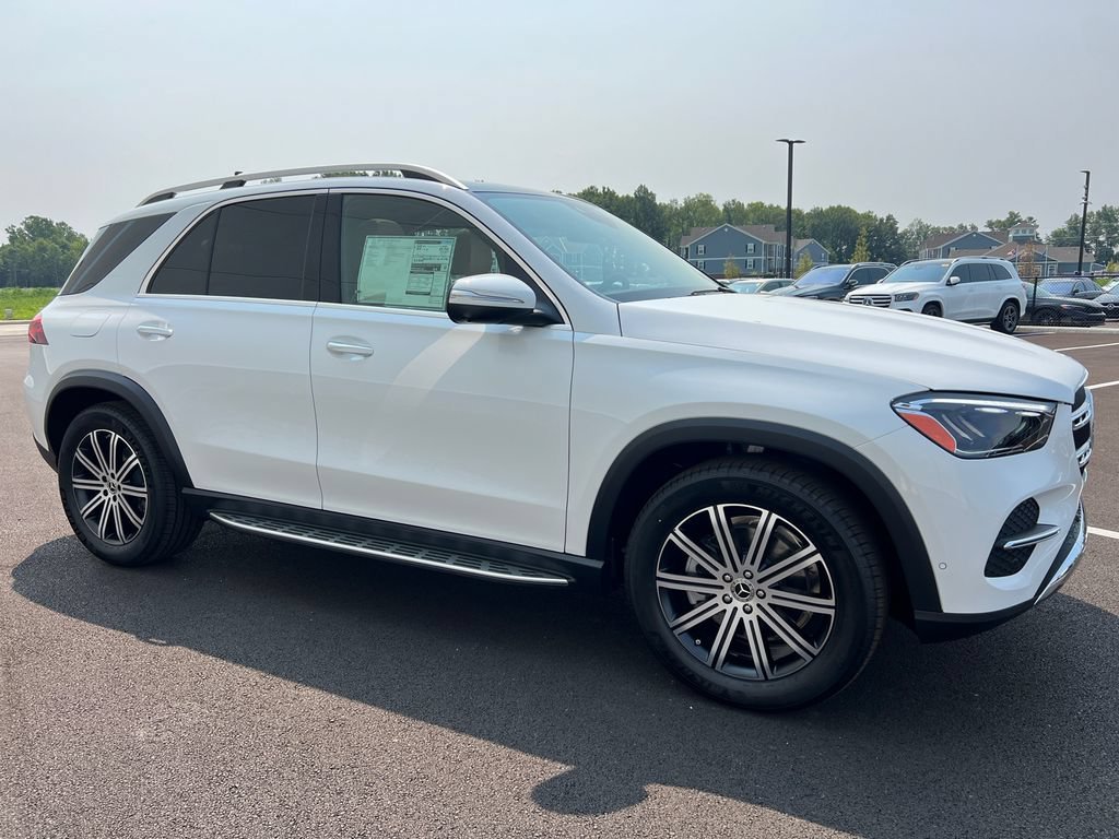 New 2026 MANUFAKTUR Moonlight White Metallic Mercedes-Benz GLE 350 image 39
