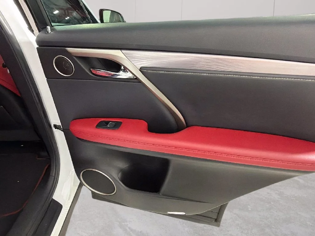 Used 2022 White Lexus F SPORT Handling image 34