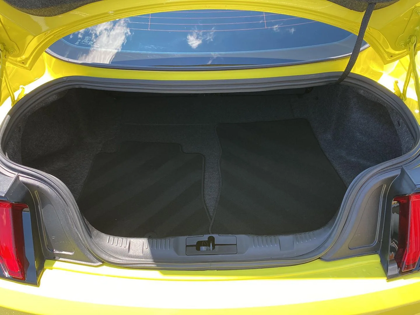 Used 2021 Grabber Yellow Ford GT image 23