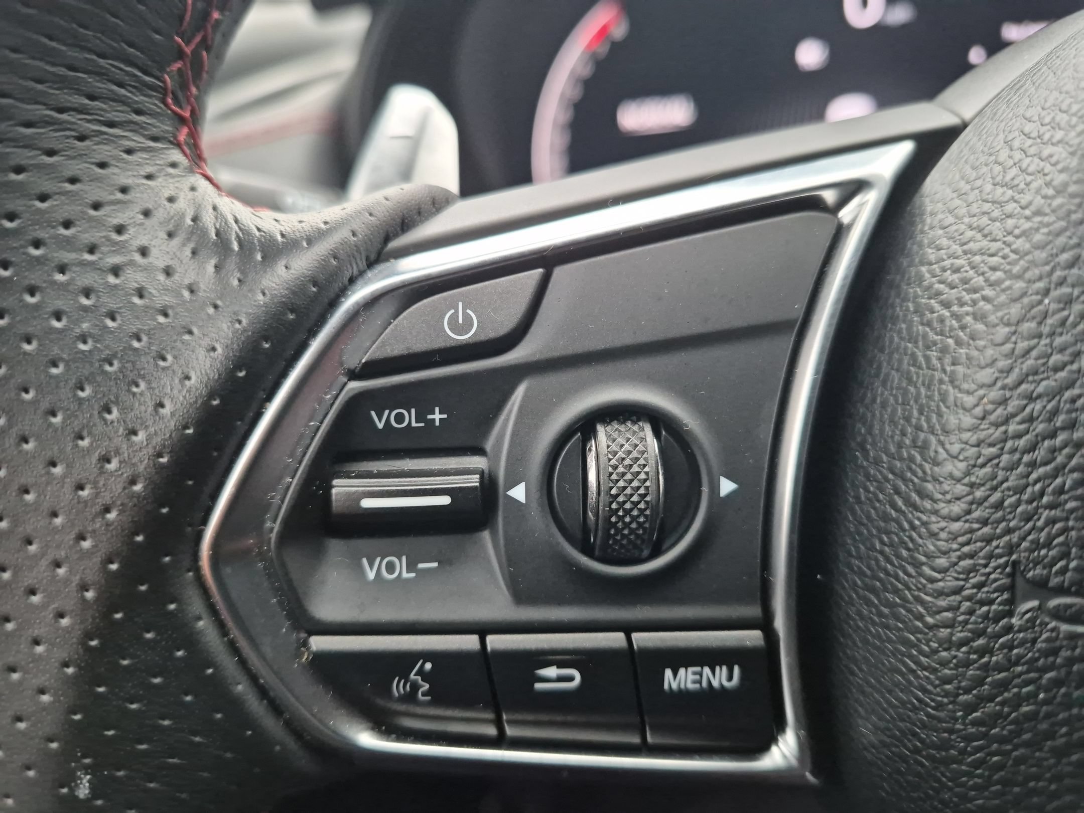 Used 2025 Urban Gray Pearl Acura SH-AWD w/ A-Spec Package image 14