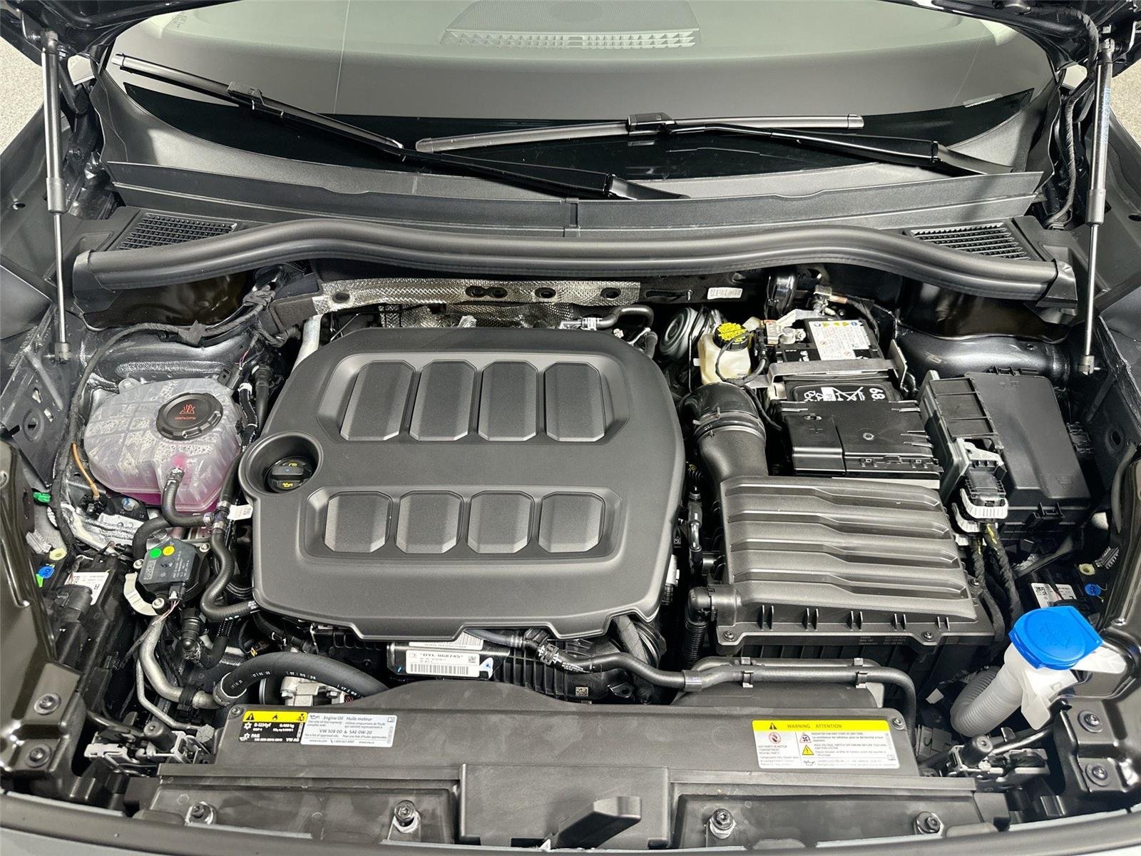 New 2026 Platinum Gray Metallic Volkswagen S image 28