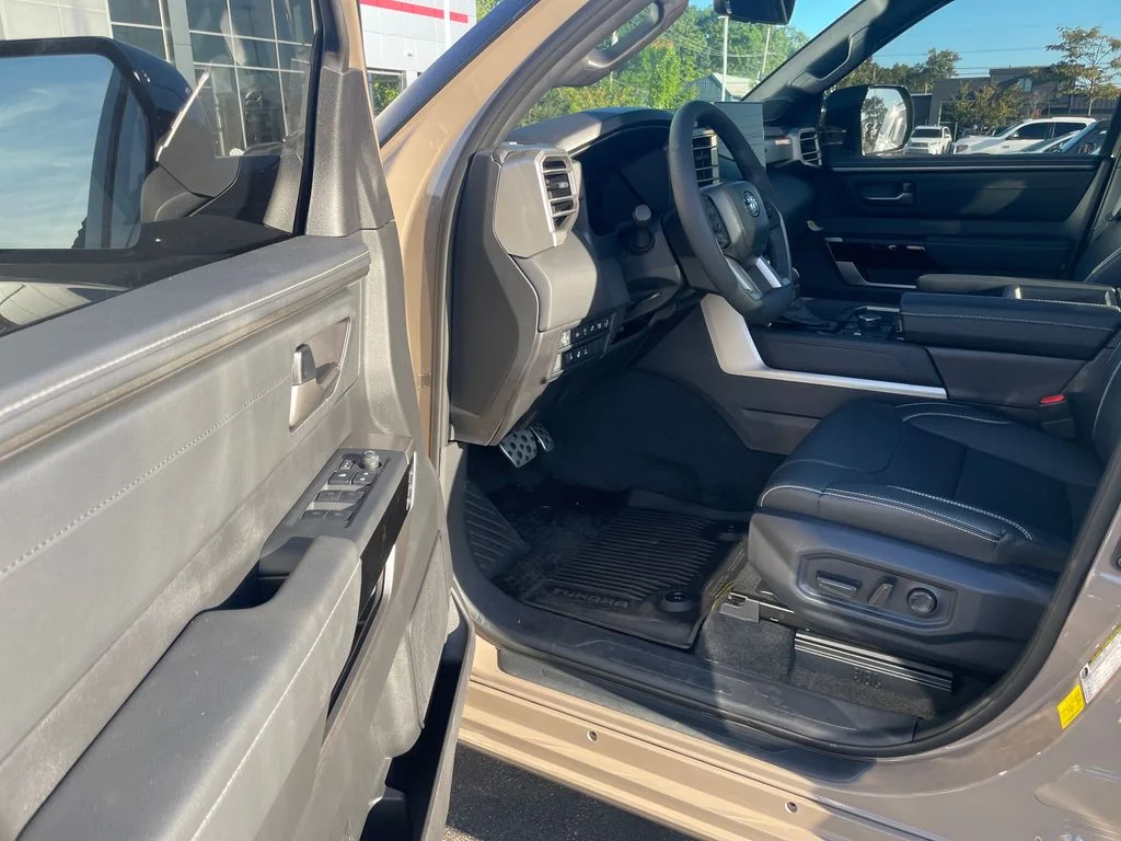 2026 Toyota Tundra Limited - Photo 14