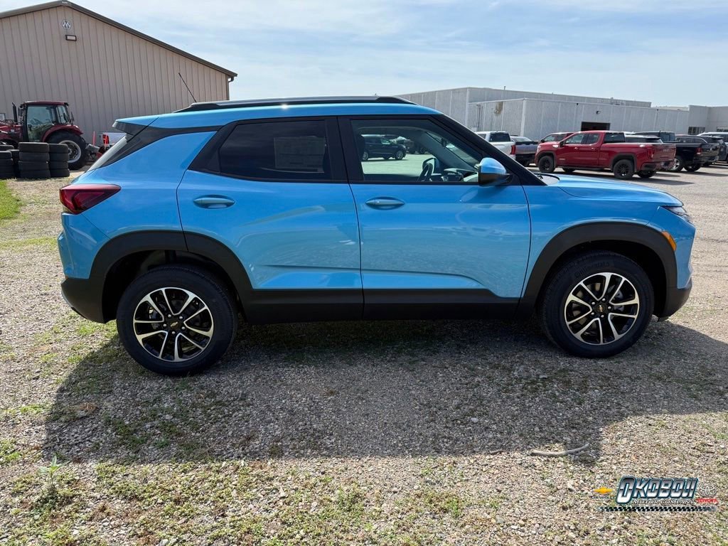 New 2026 Marina Blue Metallic Chevrolet LT image 2