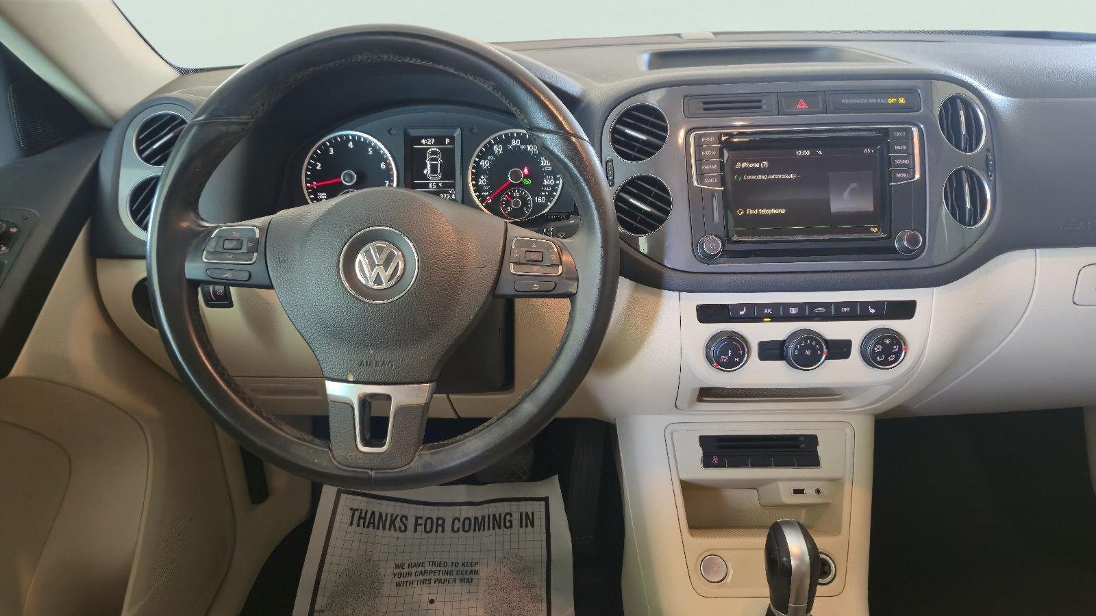 Used 2017  VOLKSWAGEN  image 16