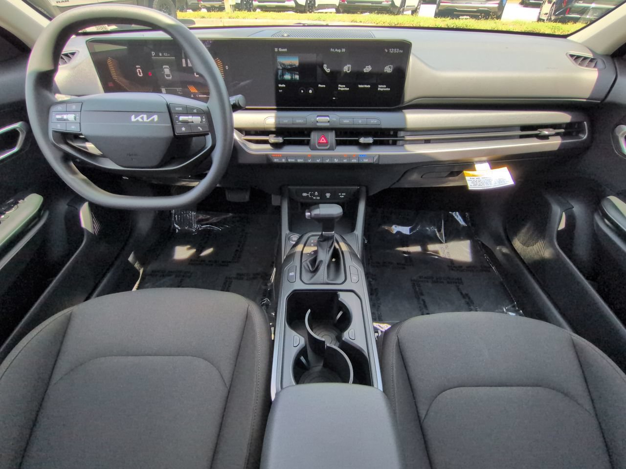New 2026 Snow White Pearl Kia LX image 3