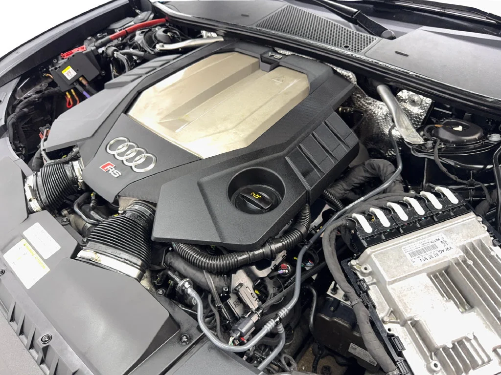 Used 2022  Audi 4.2 image 76