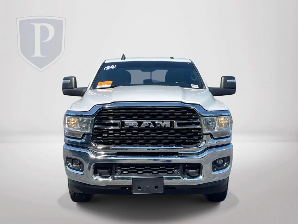Used 2024 White Ram Big Horn image 3