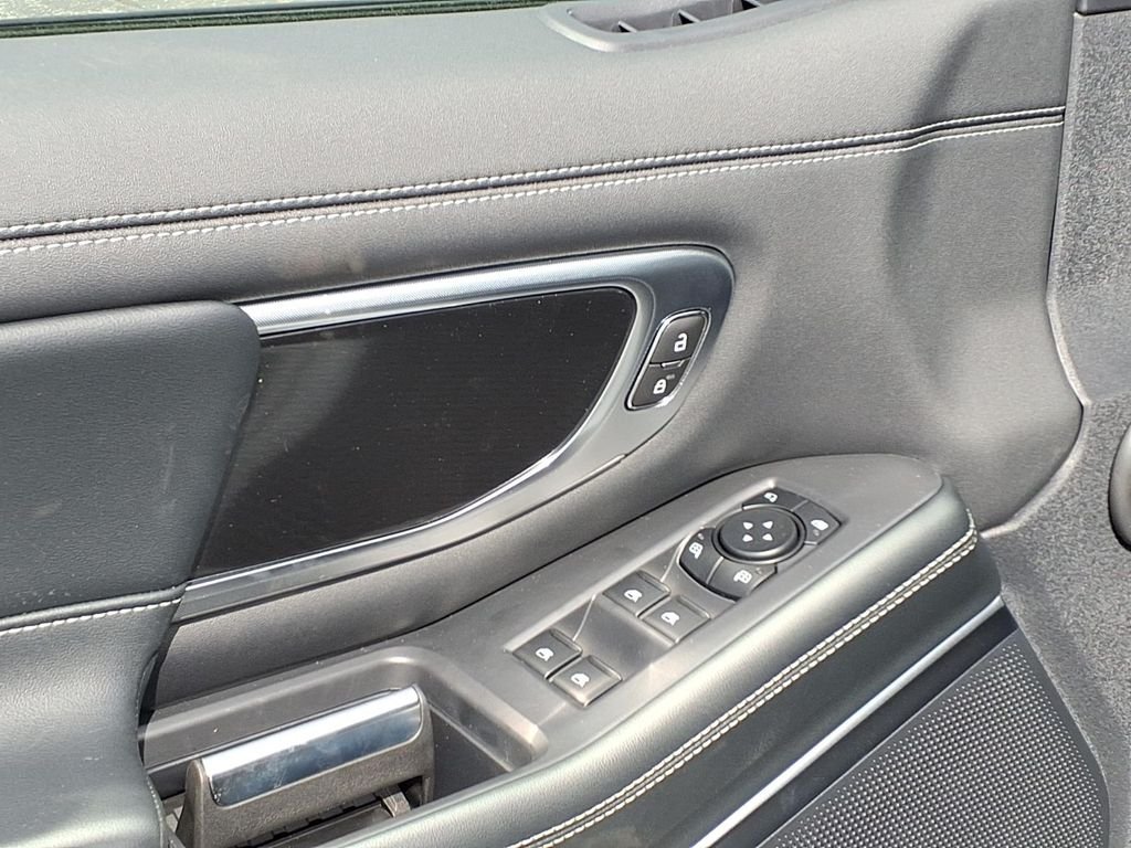 New 2027 Star White Metallic Tri-Coat Ford MAX Platinum image 12