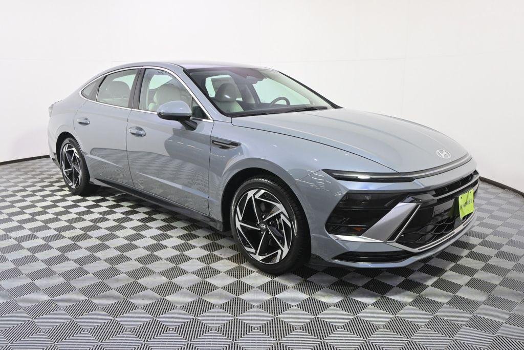 New 2026 Blue Hyundai SEL Sport image 8