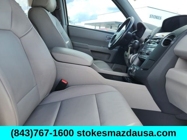 Used 2014 Silver Honda EX-L image 25