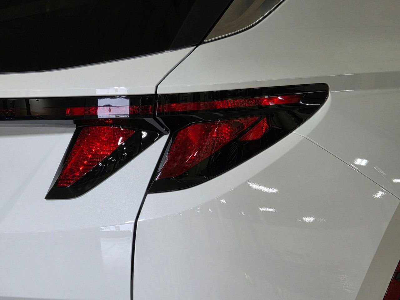 New 2026 White Pearl Hyundai SEL Plus FWD image 12