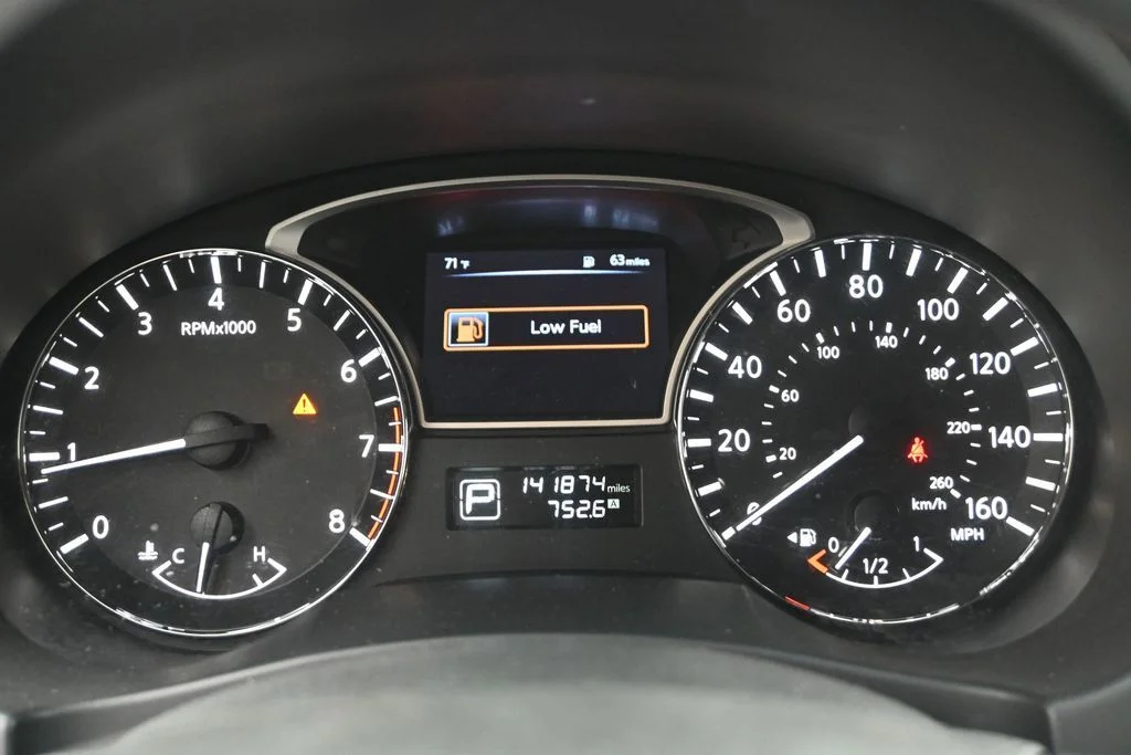 Used 2015 Storm Nissan 2.5 S image 14