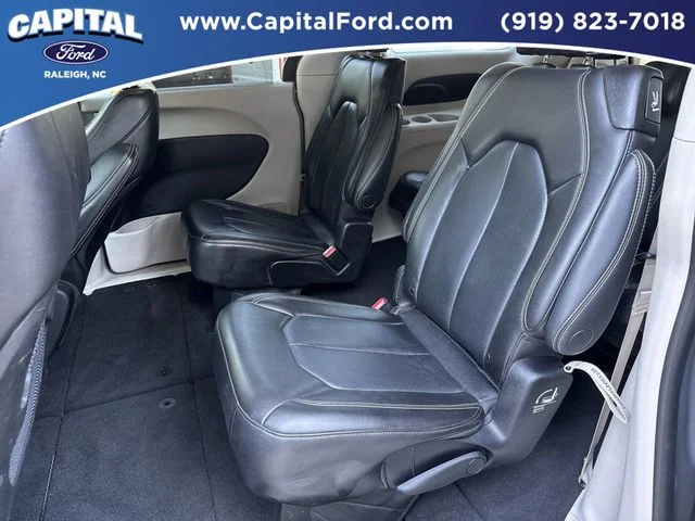 Used 2023 White Chrysler Touring L image 17