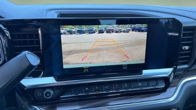 Used 2025 Cypress Gray Chevrolet LT image 26