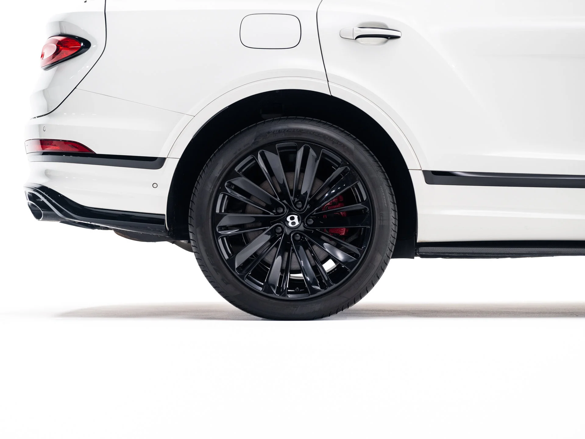 Used 2021 Glacier White Bentley Speed image 13