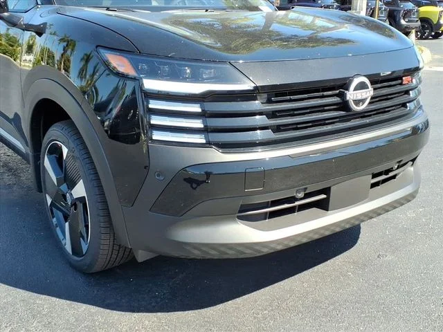 New 2026 Super Black Nissan SR image 11