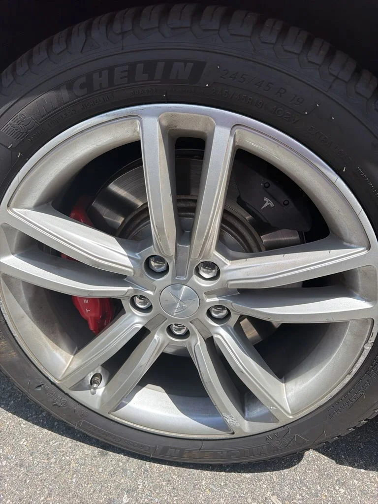 Used 2014 Red Tesla Base image 9