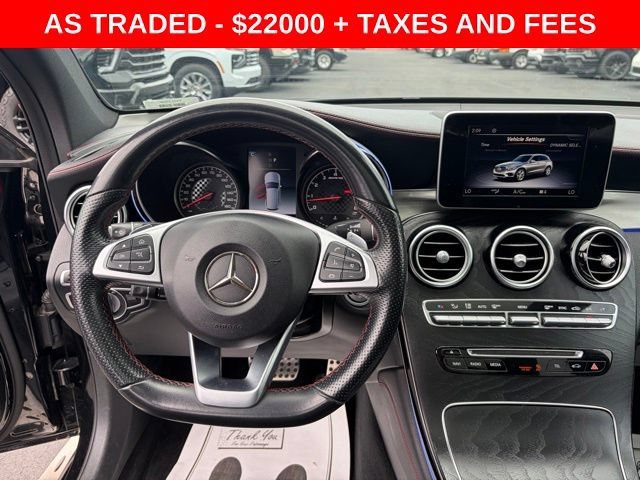 Used 2018 Black Mercedes-Benz 4MATIC® image 17