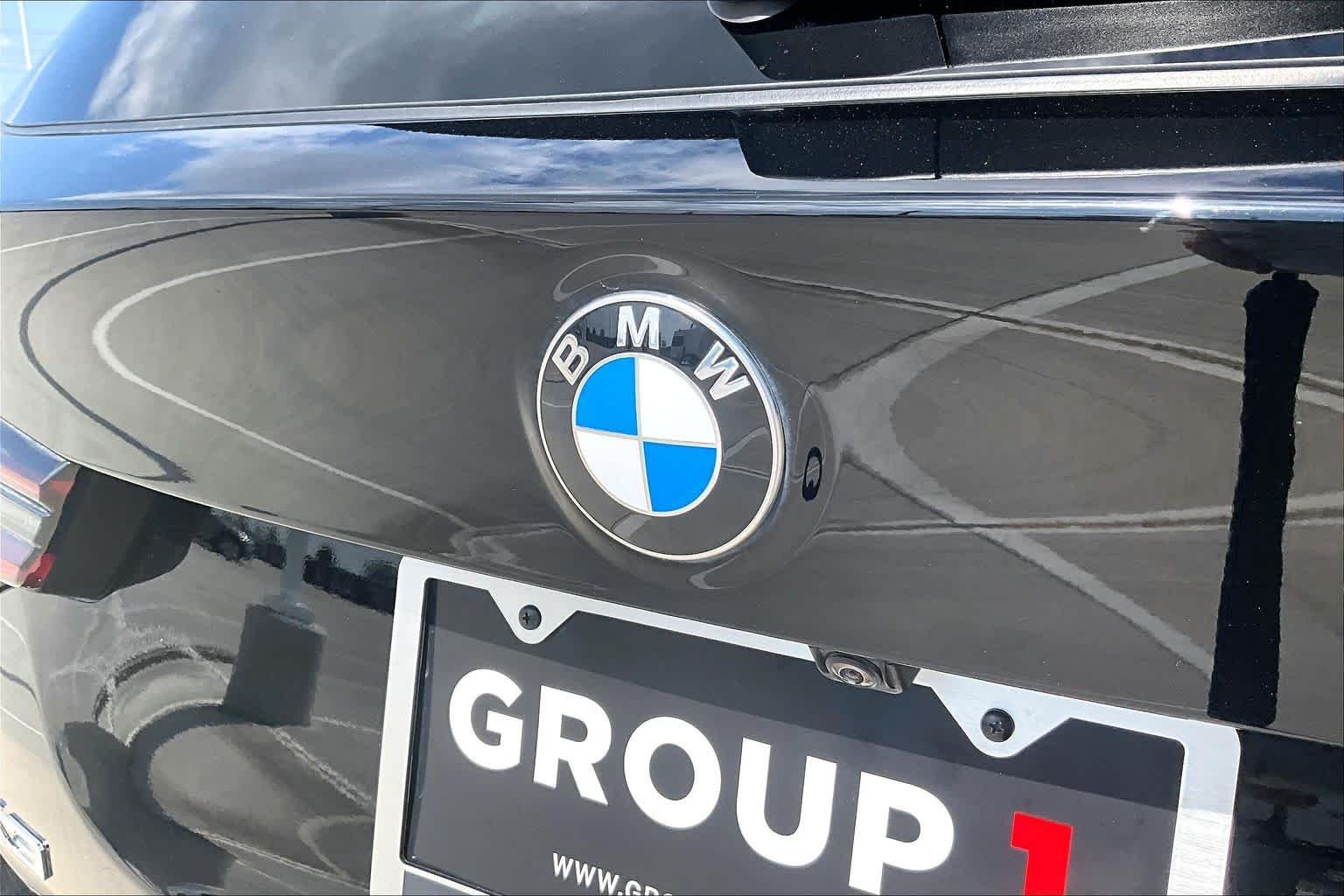 Used 2024 Jet Black BMW sDrive30i image 29