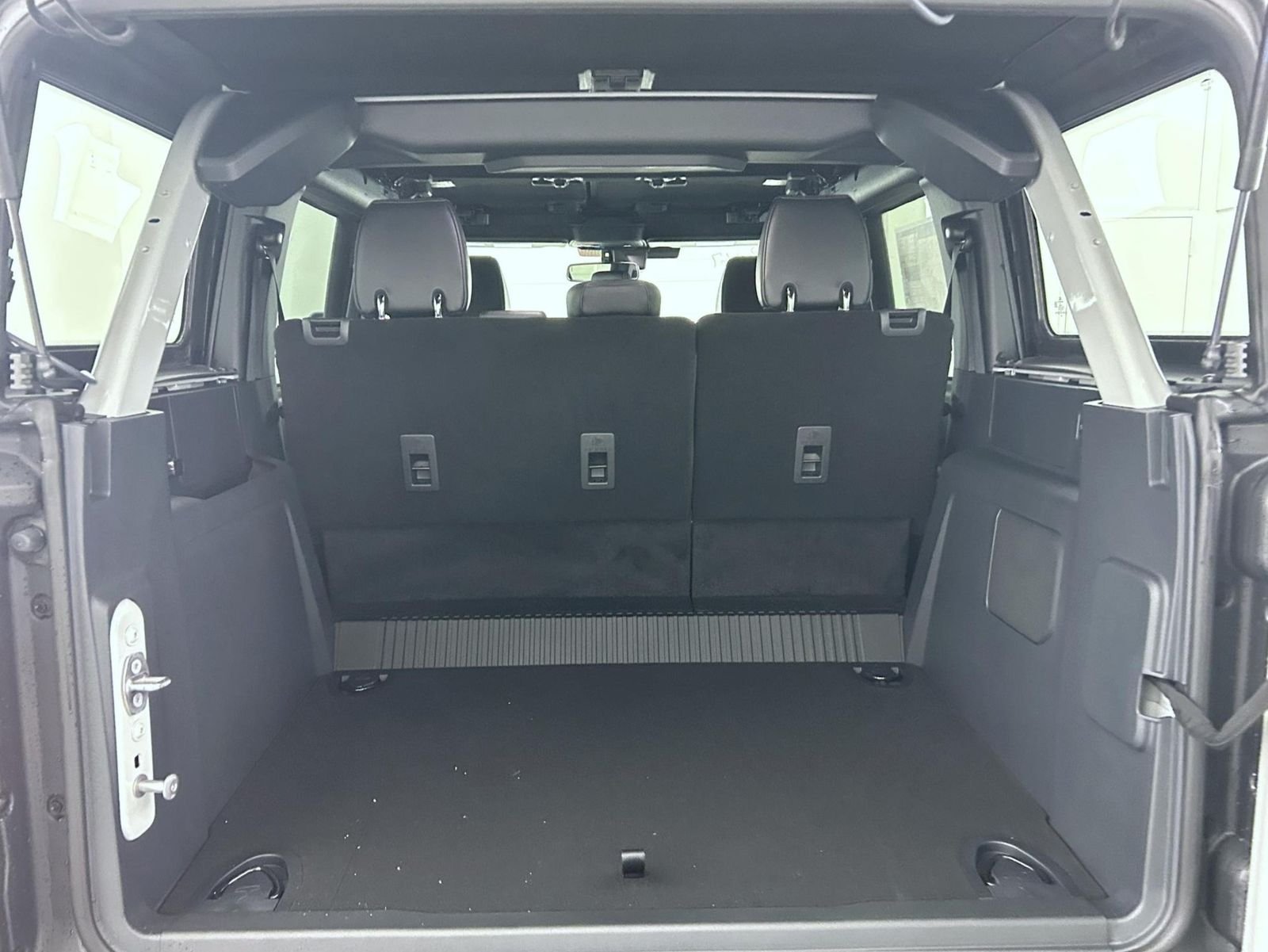 New 2026 Avalanche Gray Ford Outer Banks image 22