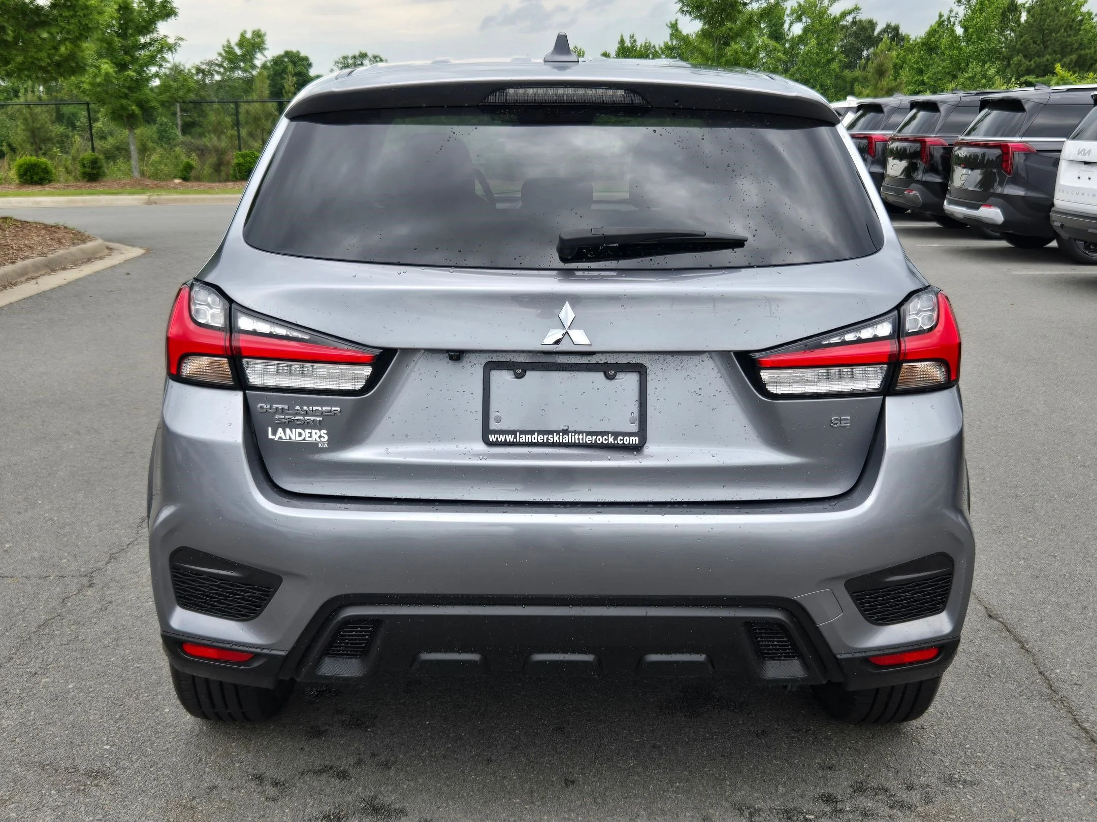Used 2024  Mitsubishi SE image 6