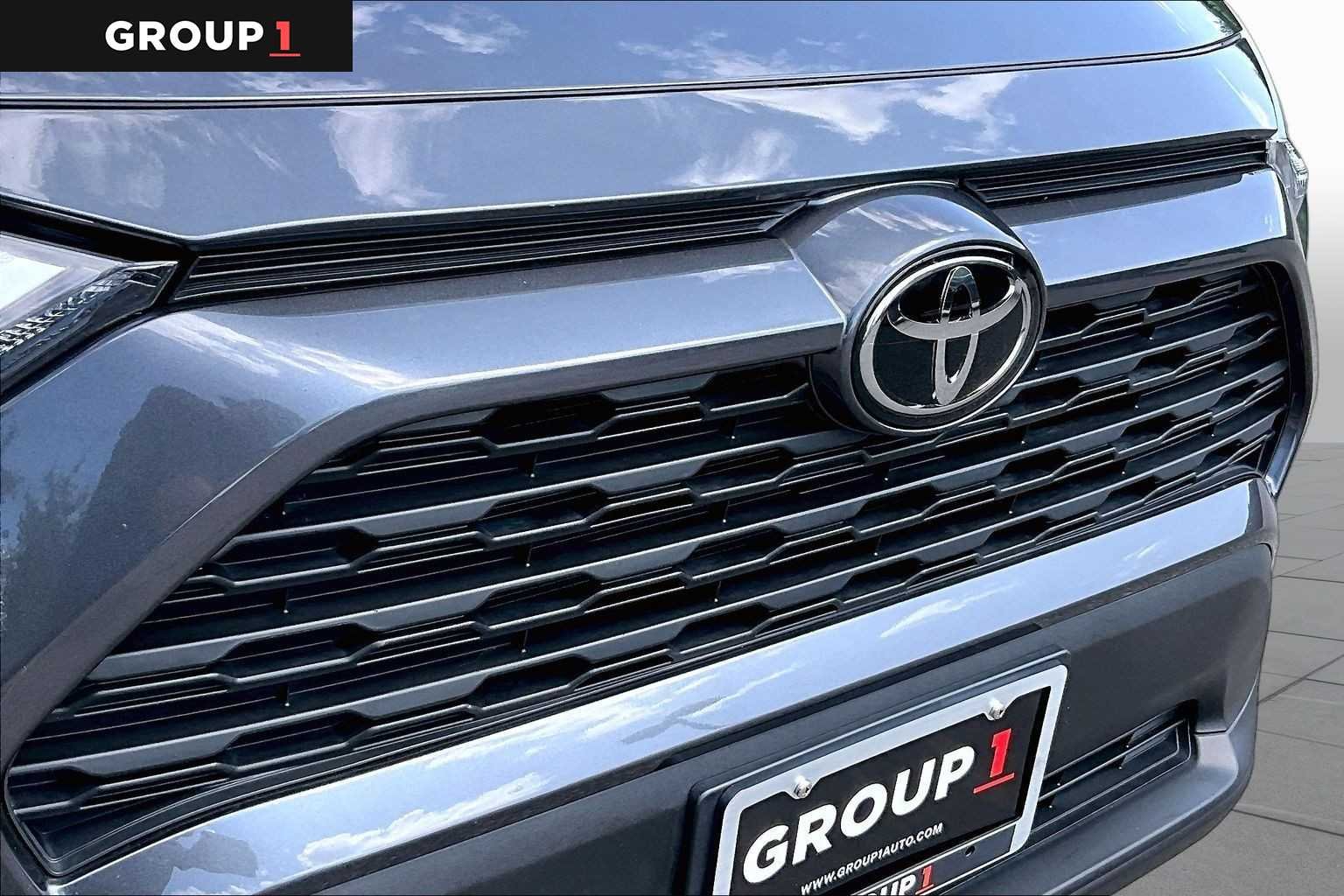 Used 2024 Magnetic Gray Metallic Toyota XLE image 32