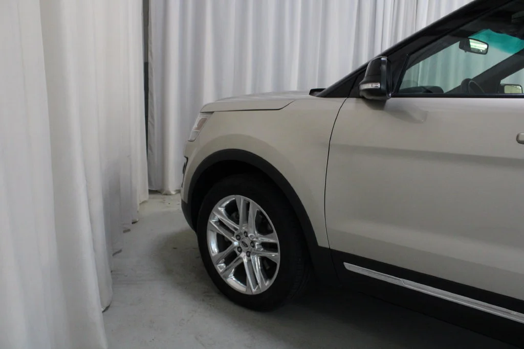 Used 2017 Gold Ford XLT image 30