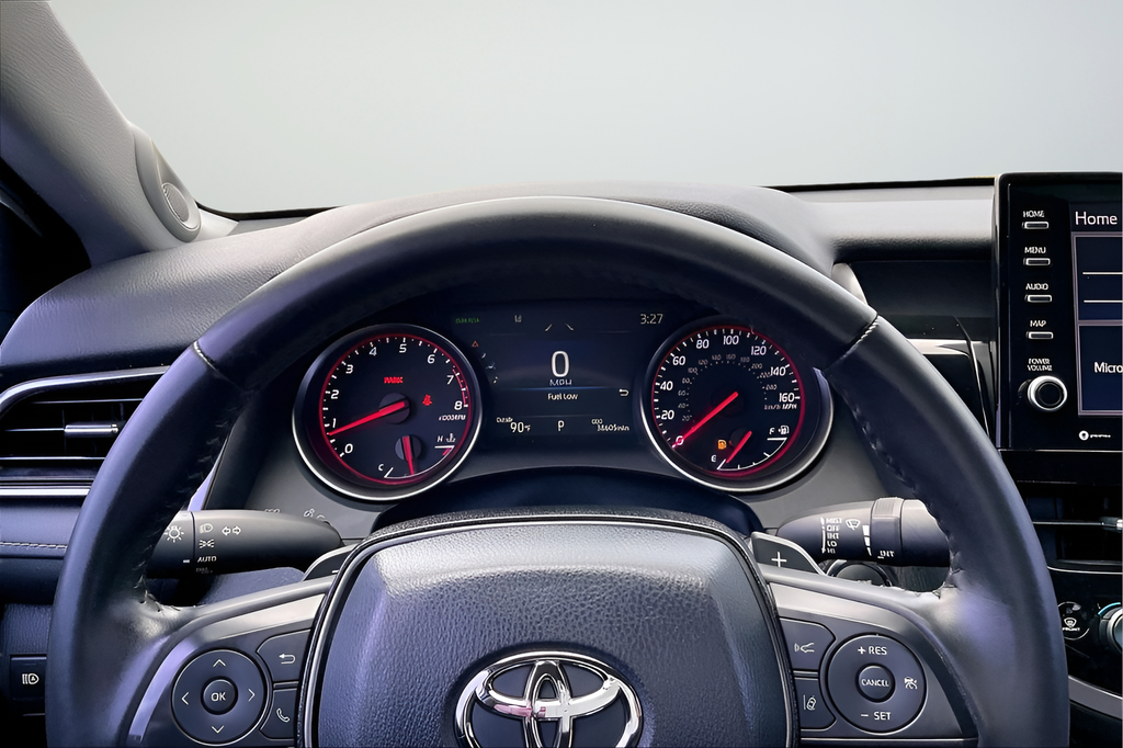 Used 2022 White Toyota XSE V6 image 12