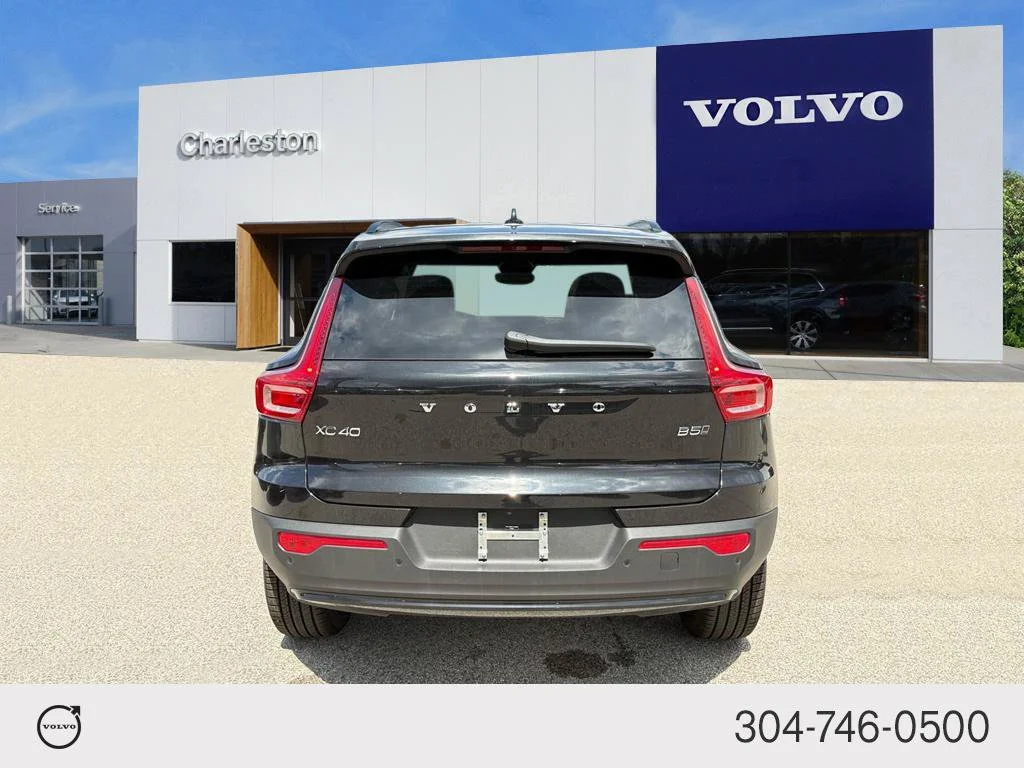 New 2026 Onyx Black Volvo Ultra image 4